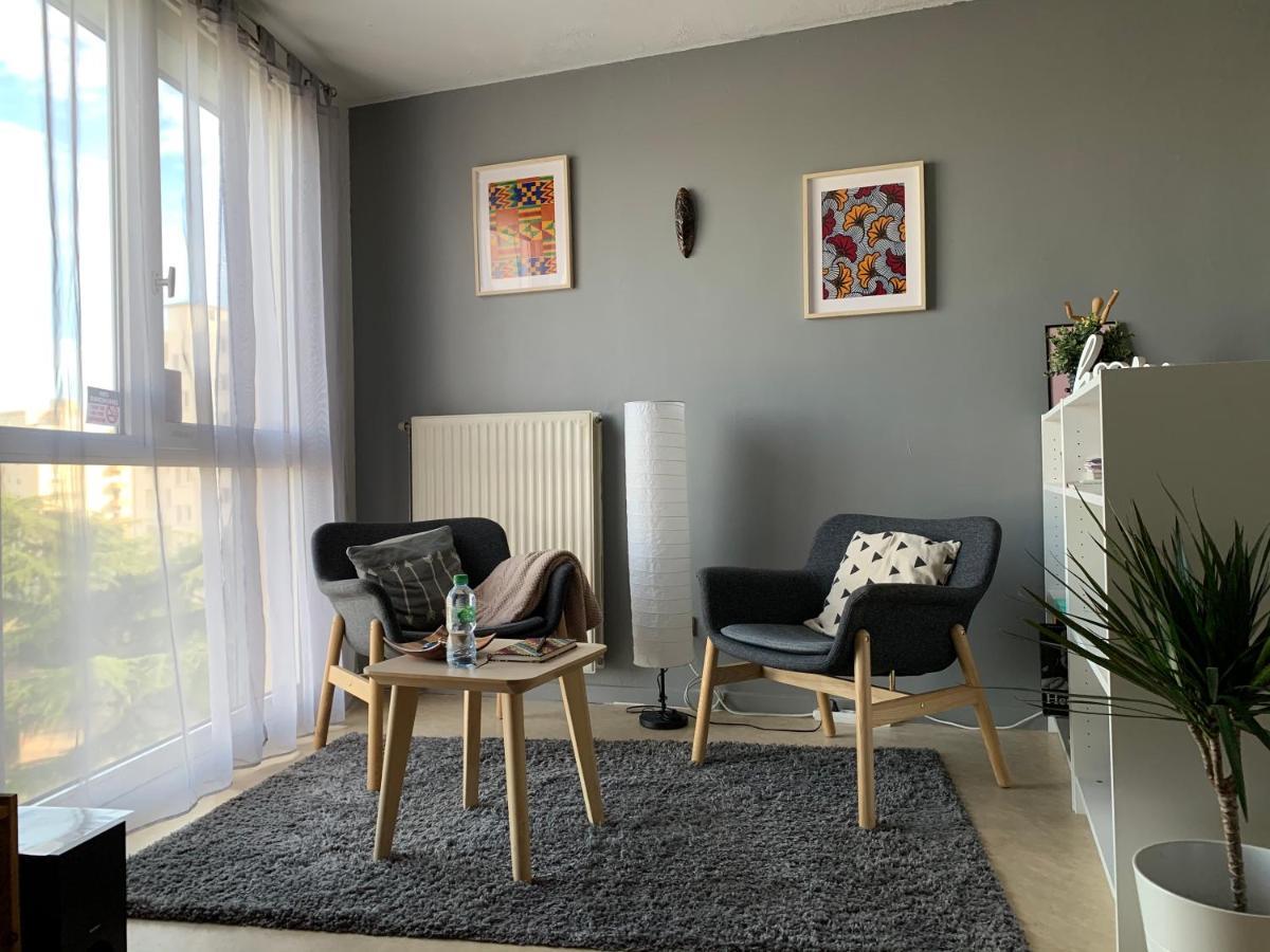 Woezon Na Mi Leilighet Lyon Eksteriør bilde
