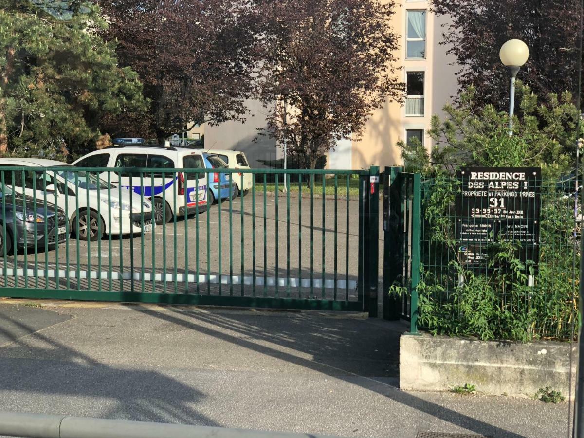 Woezon Na Mi Leilighet Lyon Eksteriør bilde