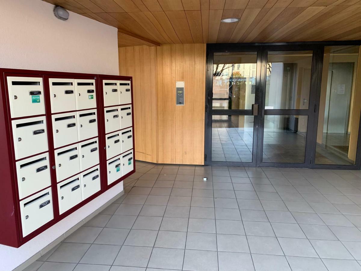 Woezon Na Mi Leilighet Lyon Eksteriør bilde